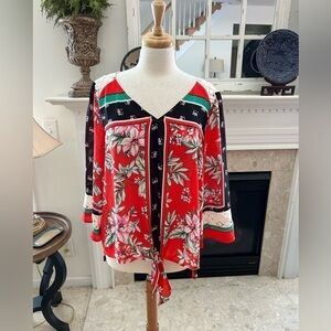 Fig & Flower Floral Tie Front Top